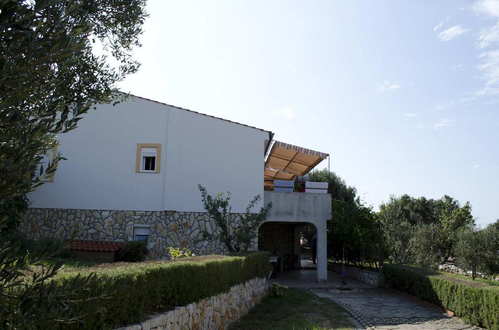 לון Apartments Krusvina מראה חיצוני תמונה