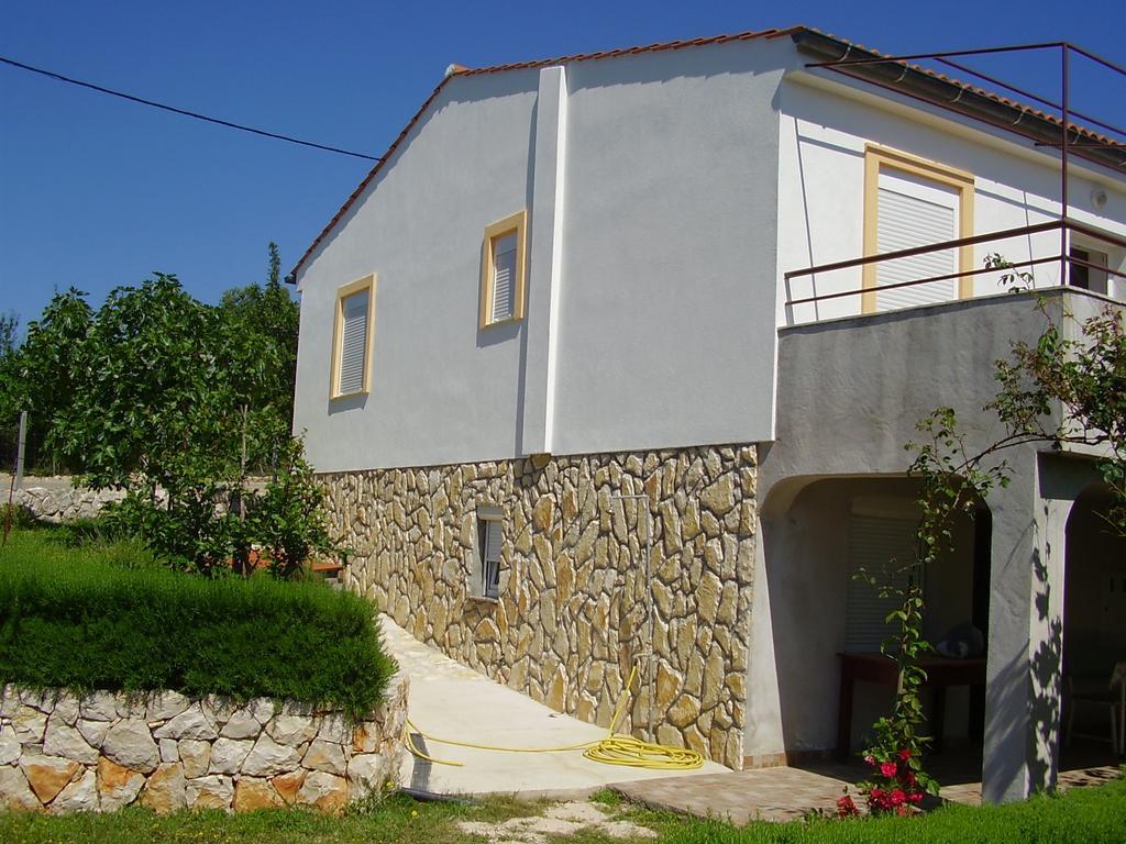 לון Apartments Krusvina מראה חיצוני תמונה