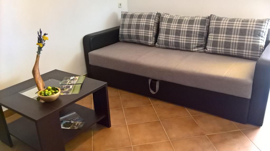 לון Apartments Krusvina מראה חיצוני תמונה
