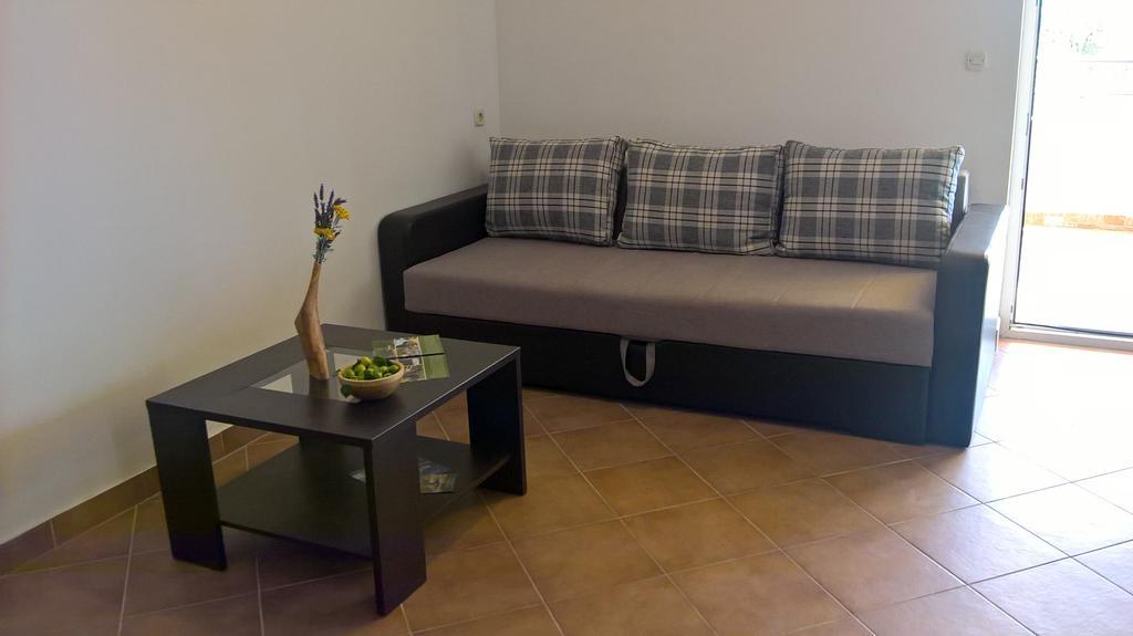 לון Apartments Krusvina מראה חיצוני תמונה